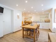 Descubra o Charme Lisboeta: Apartamento Mobiliado com...