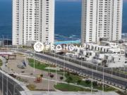 Descubre el lujo de vivir en una laguna privada