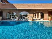 Descubre el Lujo en Villa Burriana: Un paraíso en la...