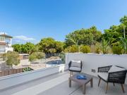 Descubre el lujo y la comodidad de vivir en un...