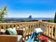Descubre esta asombrosa casa en venta en Calpe, donde...