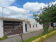 Descubre esta casa en UN NIVEL: 3 recámaras y estudio...