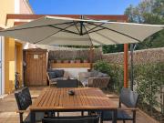 Descubre esta elegante casa adosada totalmente amueblada...