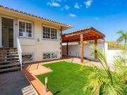 Descubre esta magnífica casa adosada en Palm Mar, una de...