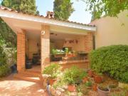 Descubre esta encantadora villa independiente en Ciudad...