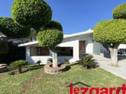 Descubre la elegancia de esta casa remodelada ubicada en...