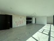 Descubre tu hogar moderno en esta gran propiedad de...