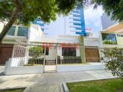 Casa Remodelada dentro de Condominio Cerrado En Pleno...