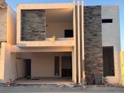 CASA EN VENTA FRACC. SETERRA DISEÑO MODERNO Y FUNCIONAL