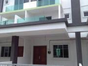 DESERVE PRICESTRATEGIC LOCATION 3stry Maple Residence...