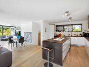 Design & Comfort con piscina a Cureggia | dreamo. Ch