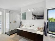 Design & Confort con piscina a Cureggia | dreamo. Ch