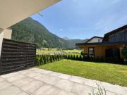 Design trifft Natur – hochwertige Gartenwohnung mit...