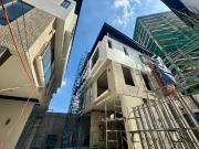 Designed for Comfort: High Quality Townhouse in E....