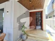 Designer 1 Kanal 5 Bedroom Top Class Modern Villa For...