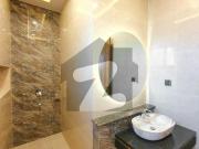 Designer 1 Kanal 6 Bedroom House On 80 Feet Boulevard...