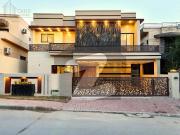 Designer 1 Kanal High Quality House At Prime Location...