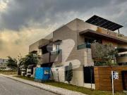 Designer 6 Bedrooms Double Unit With 15kv Solar Corner...