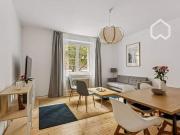 Designer Altbau mit Balkon ins Grüne Oase in Neukölln