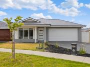 Designer Ease with Timeless Street Appeal