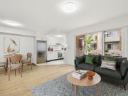 DESIGNER FAMILY LIVING ON THE FIRST FLOOR, NORTH ASPECT