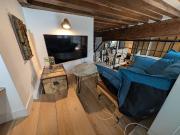 Designer Loft Saint Honoré | Home Office | 2min Louvre...
