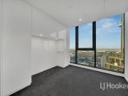 Designer Luxury Apartment with Breathtaking Views in...