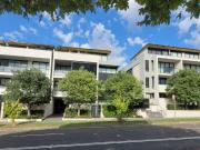 Designer One Bedroom Apartment With Garden View