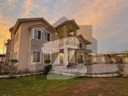 Desirable 5 Kanal A Block Luxurious Furnished Farm House...