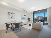 Desirable West Aspect Sunlit Designer Complex |...
