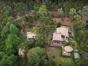 Elegante casa em condomínio para venda com 4 quartos,...