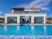 Deslumbrante Moradia Independente com 4 Quartos, Piscina...