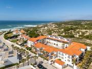 Deslumbrante moradia na Praia D'El Rey Golf & Beach...