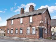 Detached House For Rent In 56 60 Leeds Road