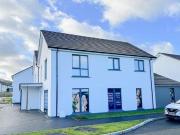 Detached House For Sale In Auldyn Walk