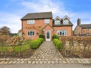 3 bedroom detached house to rent