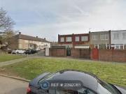 Detached house to rent in Stanway Close, Chigwell &...