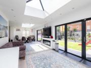 Detached House to rent with 4 bedrooms, Metcalfe Avenue,...