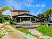 Deux Maisons En Pierre Sur Plus D'un Hectare 290m²...