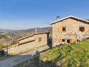 Deux maisons en pierres à Saint Basile