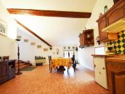 Deux maisons rénovées de A à Z Idéales pour gîtes