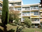 deux pièces cannes dans résidence de service sénior