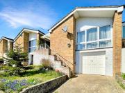 Devon Road, Luton, 2 Bedroom Detached