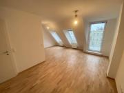 DG Apartment mit Terrasse und Garagenplatz mitten im...