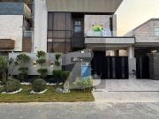 DHA Phase 11 Rahbar, Lahore 10 Marla House for Sale...