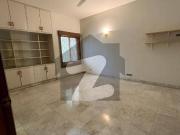 Dha phase 5 House on Rent Off kh tauheed near Zamzama Park Dha phase 5 House on Rent Off kh tauheed near Zamzama Park