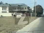 DHA Phase 8 Zone D, Karachi 1,000 Sq. Yards Residential...