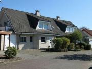 DHH Ein Zweifamilienhaus, Vollkeller m. großer Garten...