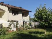 DHH mit großem Garten in Freiburg St. Georgen