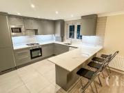 Dickens Place, Slough SL3, 2 bed flat to rent, £1,699...